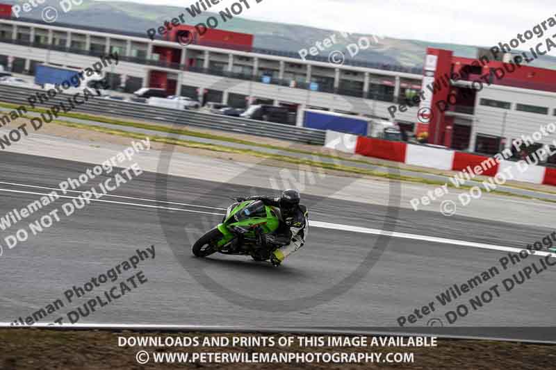 cadwell no limits trackday;cadwell park;cadwell park photographs;cadwell trackday photographs;enduro digital images;event digital images;eventdigitalimages;navarra;no limits trackdays;peter wileman photography;racing digital images;trackday digital images;trackday photos